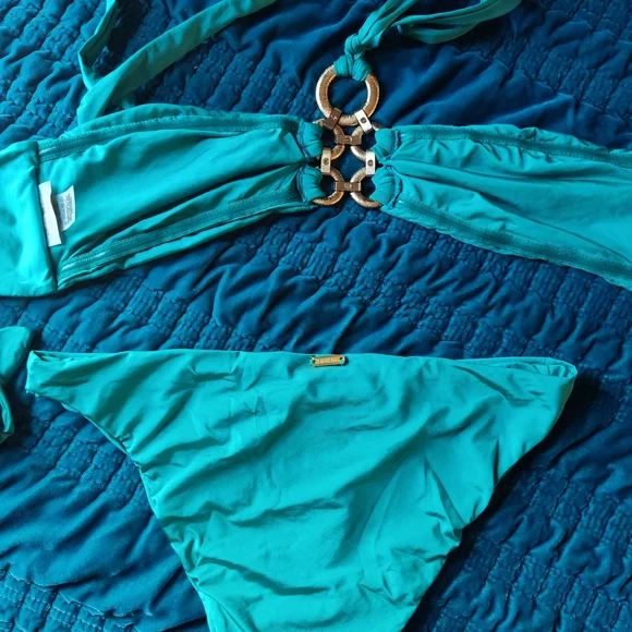 Kiss A Girl Set - Picture 4 of 11